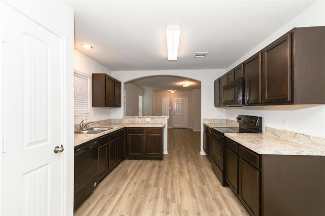 13804 Winding Path, Willis, TX 77378