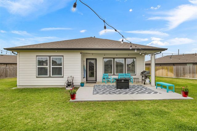502 Rain Cloud Drive, Baytown, TX 77523