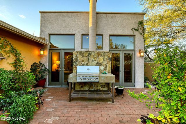 4577 N Placita De Las Chacras, Tucson, AZ 85718