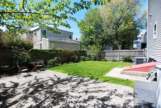 76 Flint St 1, Somerville, MA 02145