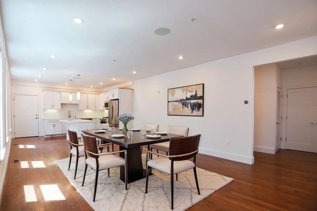 76 Flint St 1, Somerville, MA 02145