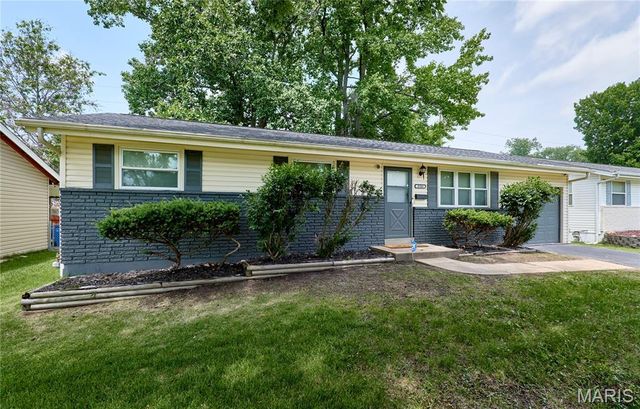 2745 Benne Drive, Florissant, MO 63031