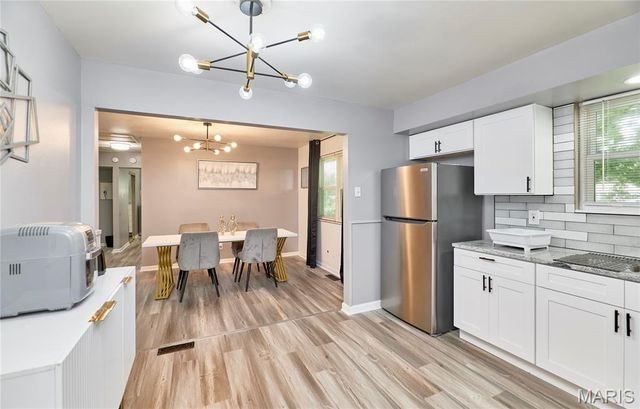 2745 Benne Drive, Florissant, MO 63031