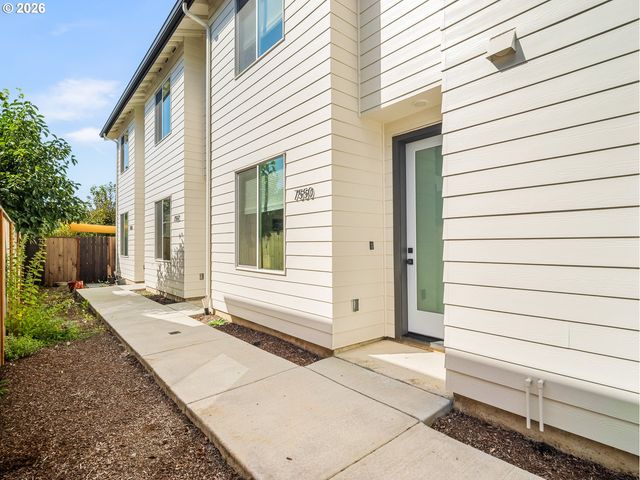 7550 Ne MORRIS St, Portland, OR 97213