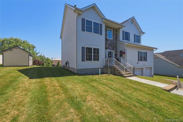 2058 Independence Drive, New Windsor, NY 12553