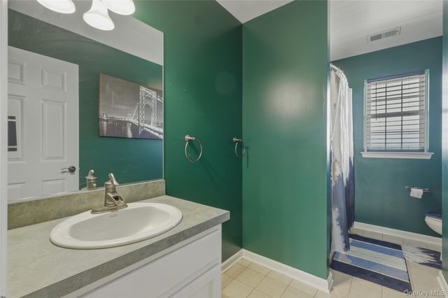 2058 Independence Drive, New Windsor, NY 12553