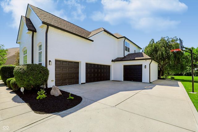 2569 Dawn Ridge, Carmel, IN 46074