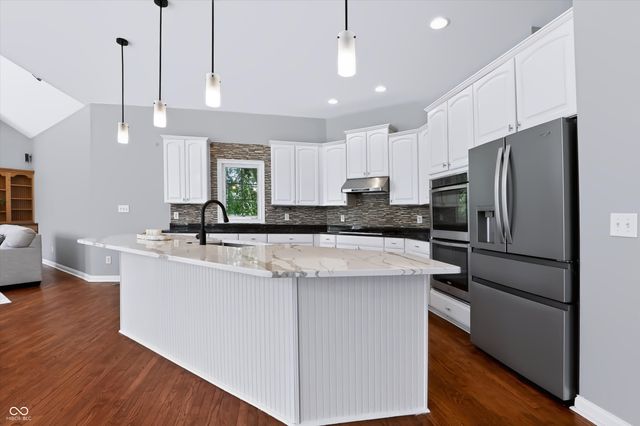 2569 Dawn Ridge, Carmel, IN 46074