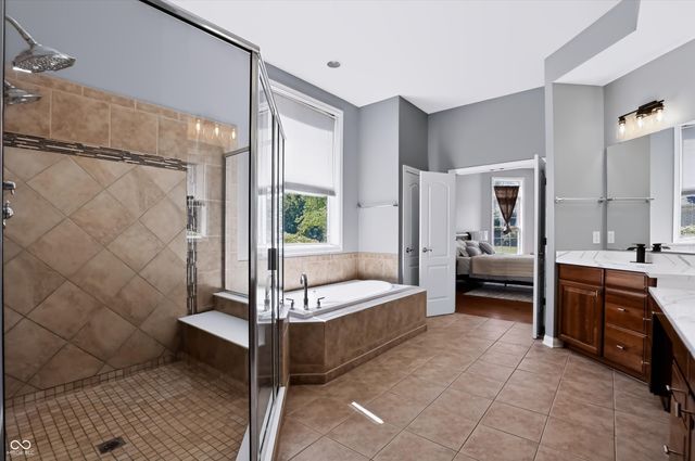 2569 Dawn Ridge, Carmel, IN 46074