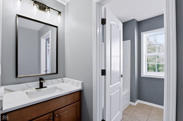 2569 Dawn Ridge, Carmel, IN 46074