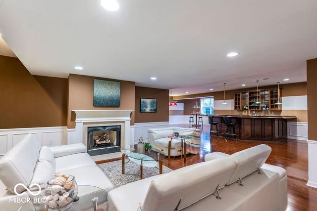 2569 Dawn Ridge, Carmel, IN 46074