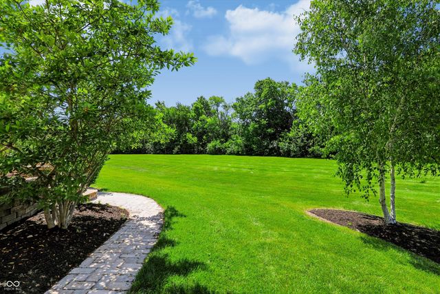 2569 Dawn Ridge, Carmel, IN 46074