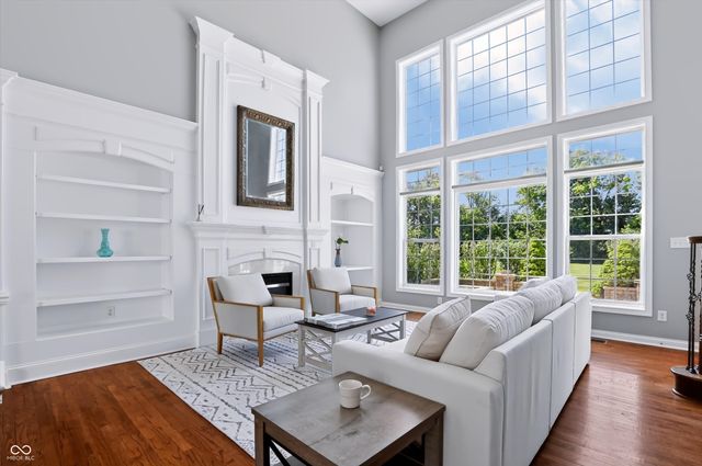 2569 Dawn Ridge, Carmel, IN 46074