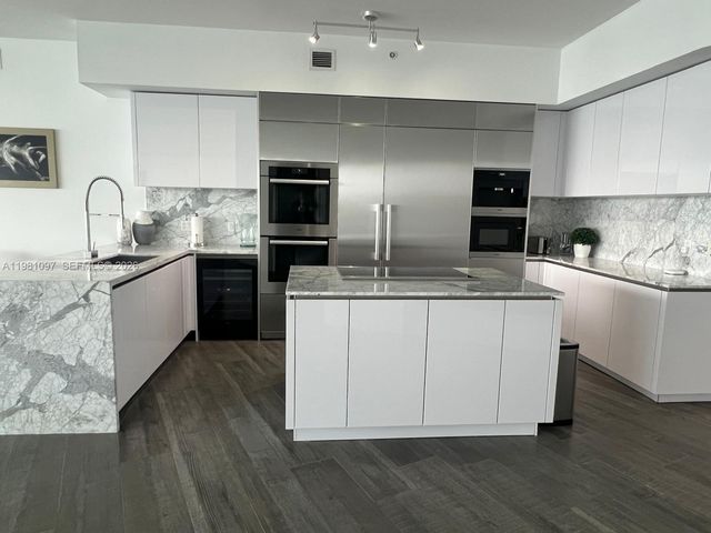 5500 Island Estates Dr 504, Aventura, FL 33160