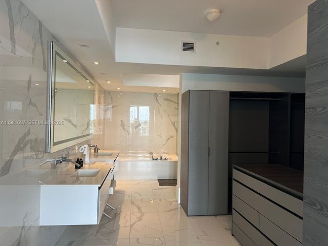 5500 Island Estates Dr 504, Aventura, FL 33160