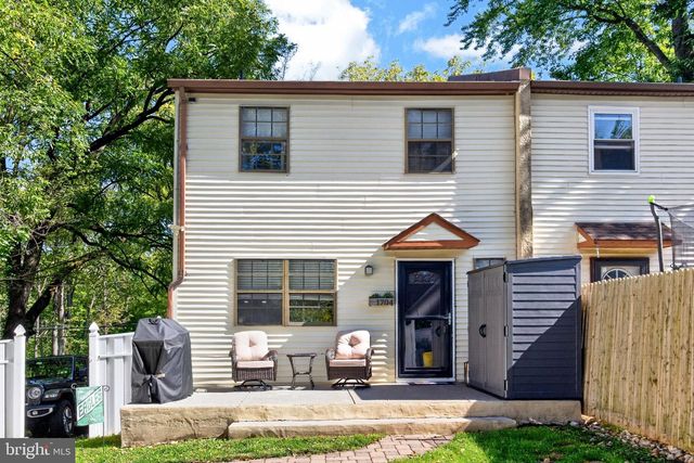 1704 PENNSYLVANIA AVE, Oreland, PA 19075