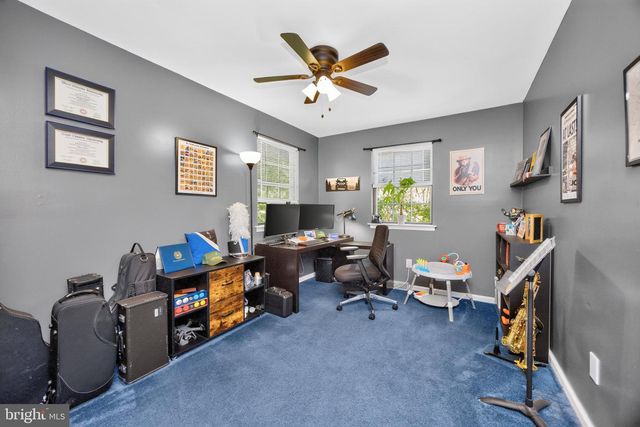 1704 PENNSYLVANIA AVE, Oreland, PA 19075