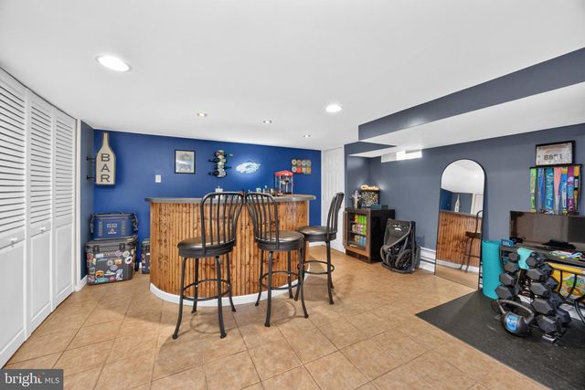1704 PENNSYLVANIA AVE, Oreland, PA 19075