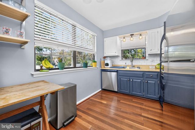1704 PENNSYLVANIA AVE, Oreland, PA 19075
