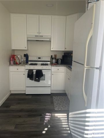 14703 MESA DR, Victorville, CA 92395