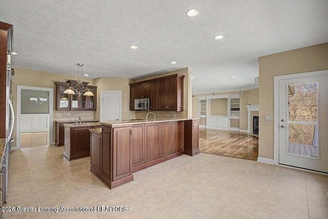 6330 Island Lake Drive, East Lansing, MI 48823