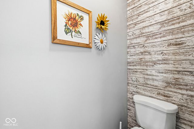 8407 Somerville Drive, Indianapolis, IN 46216