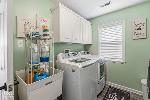 8407 Somerville Drive, Indianapolis, IN 46216