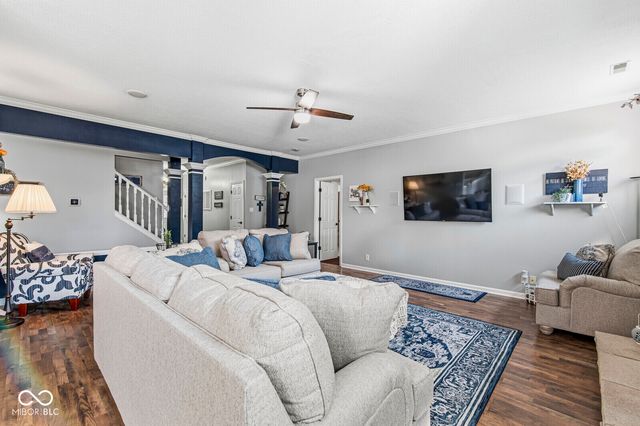 8407 Somerville Drive, Indianapolis, IN 46216