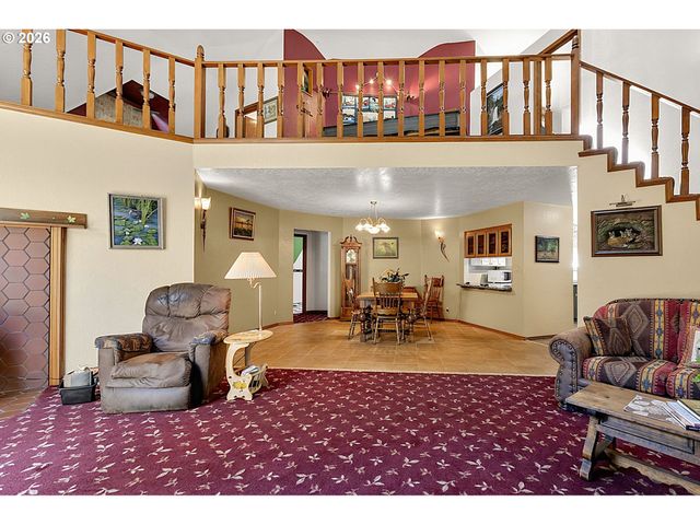 41743 DEERHORN Rd, Springfield, OR 97478