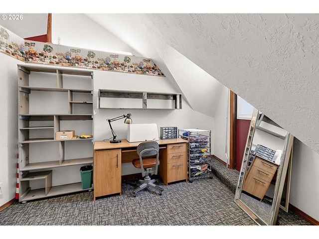 41743 DEERHORN Rd, Springfield, OR 97478