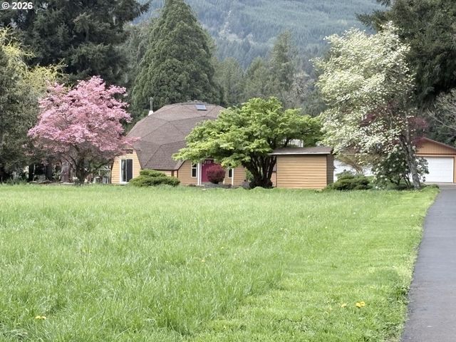 41743 DEERHORN Rd, Springfield, OR 97478