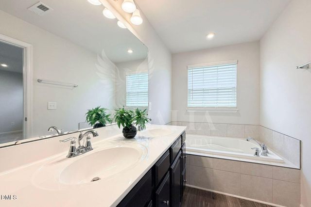 428 Cross Country Way, Durham, NC 27703