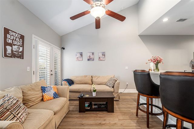 1500 NW 4TH AVENUE 305, Gainesville, FL 32603