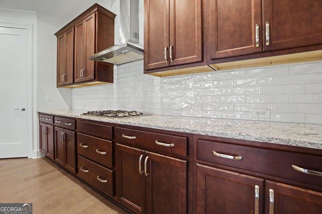 226 Floral Valley Drive, Woodstock, GA 30188