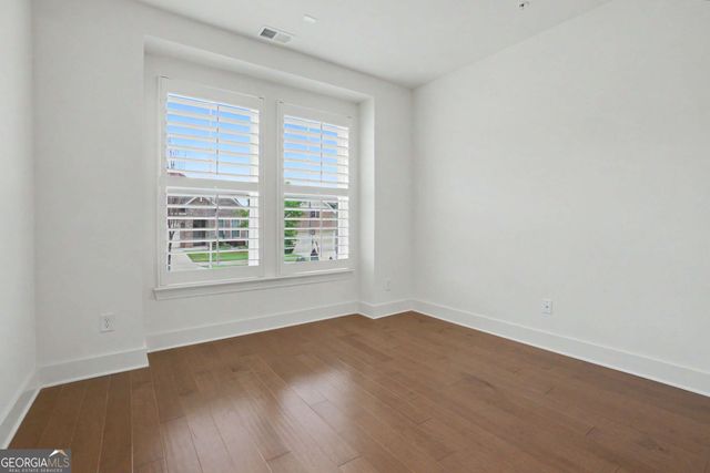 226 Floral Valley Drive, Woodstock, GA 30188