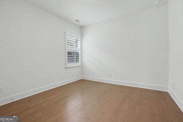 226 Floral Valley Drive, Woodstock, GA 30188