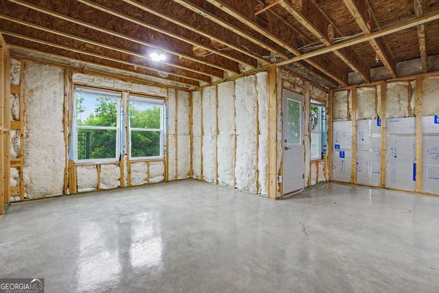 226 Floral Valley Drive, Woodstock, GA 30188