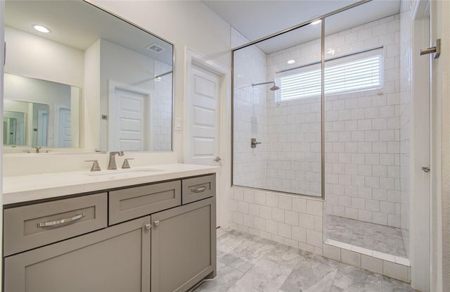 2810 Grand Fountains Drive B, Houston, TX 77054