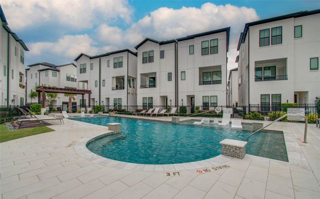 2810 Grand Fountains Drive B, Houston, TX 77054