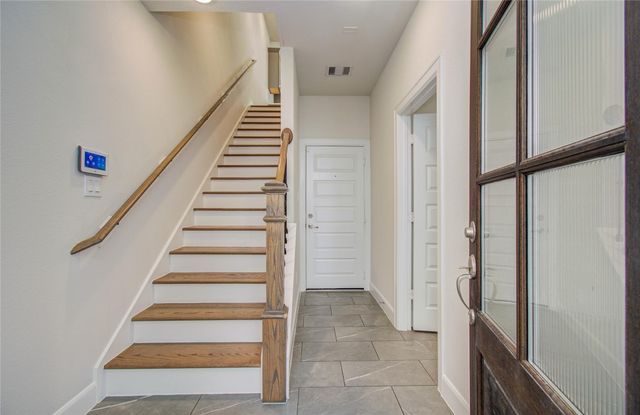 2810 Grand Fountains Drive B, Houston, TX 77054