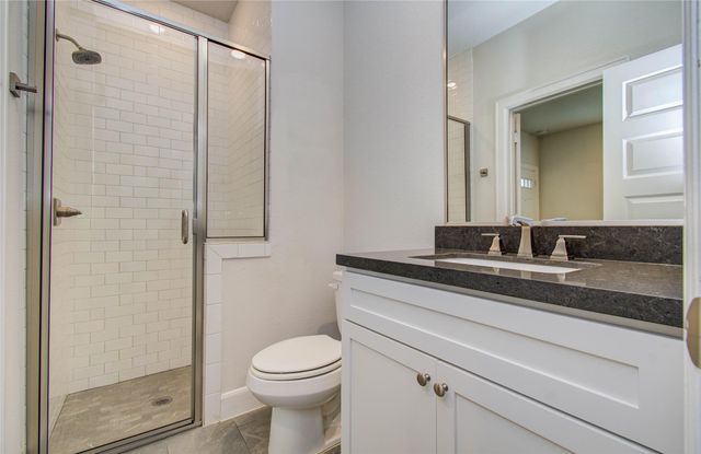 2810 Grand Fountains Drive B, Houston, TX 77054