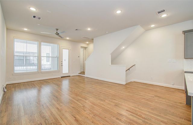 2810 Grand Fountains Drive B, Houston, TX 77054