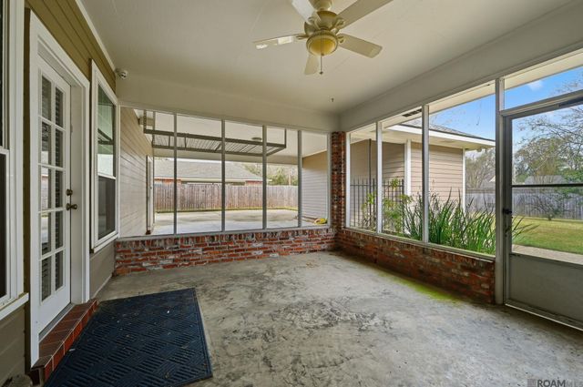 5487 Hagerstown Dr, Saint George, LA 70817