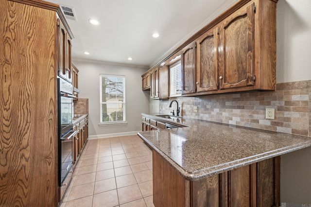 5487 Hagerstown Dr, Saint George, LA 70817