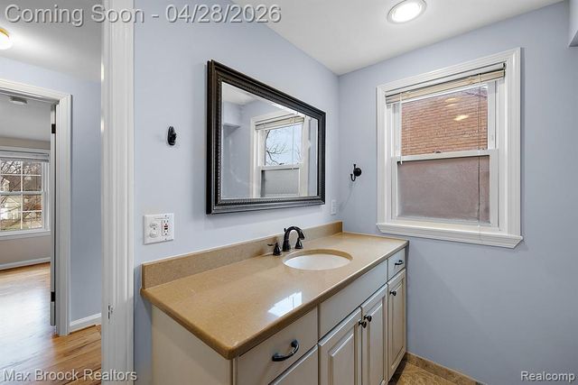 1079 Larkmoor Boulevard, Berkley, MI 48072