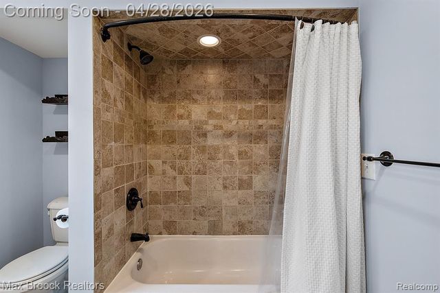 1079 Larkmoor Boulevard, Berkley, MI 48072