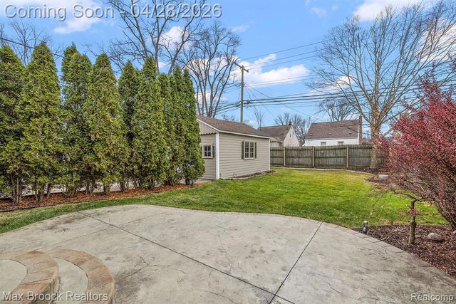 1079 Larkmoor Boulevard, Berkley, MI 48072