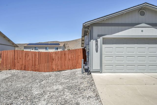 18277 Dustin Court, Reno, NV 89508