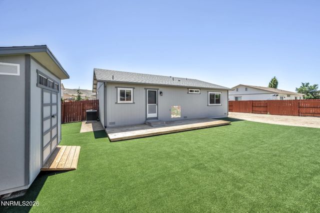 18277 Dustin Court, Reno, NV 89508