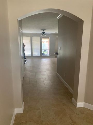 1402 Township Court, Rosenberg, TX 77471